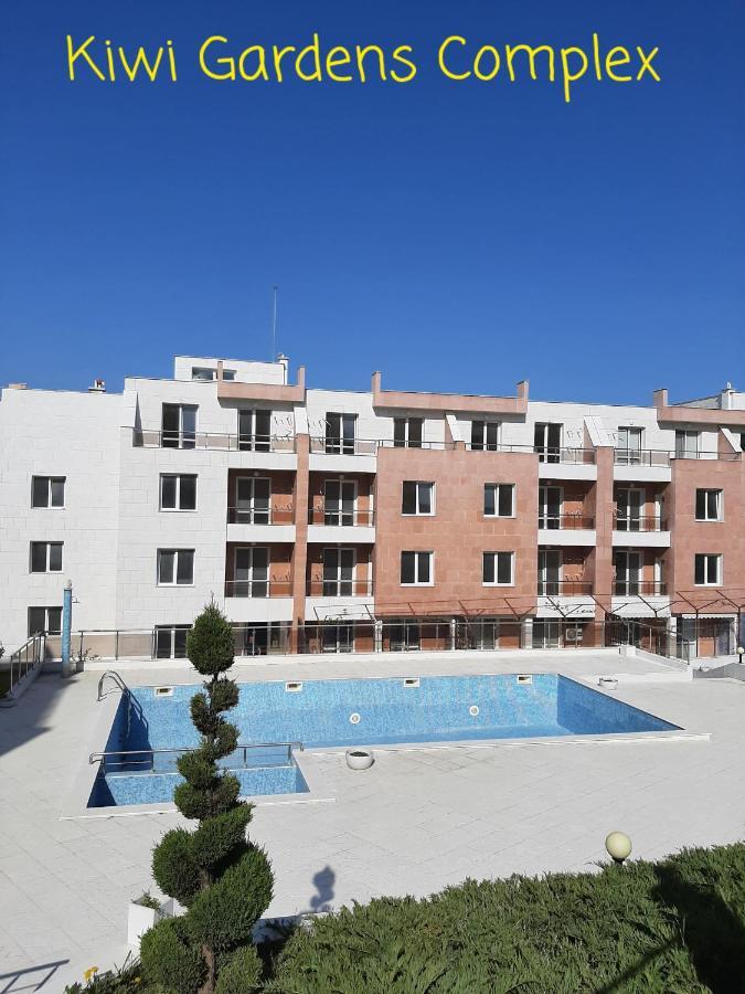 Apartment-Studio Daisy In Kiwi Gardens Complex Бяла Экстерьер фото